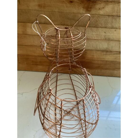 Copper Cat Wire Egg Basket Farmhouse Metal Decor 10” Tall - Picture 3 of 4